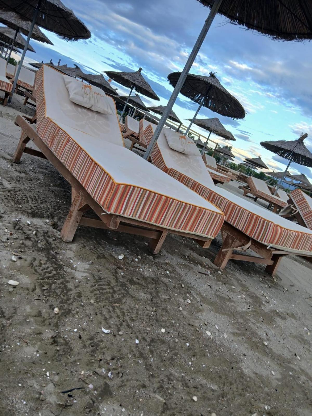 Zulu Beach Tenda Campsite